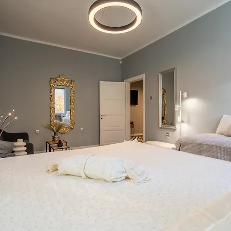 Vip Vitosha 69 Blvd 3 Bdrm - Location Apartament