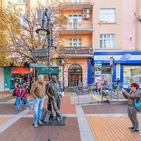 Vip Vitosha 69 Blvd 3 Bdrm - Location Апартаменты София