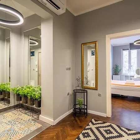 Апартаменты Vip Vitosha 69 Blvd 3 Bdrm - Location