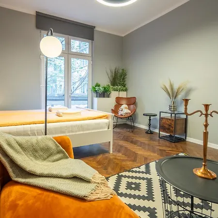 Апартаменты Vip Vitosha 69 Blvd 3 Bdrm - Location София