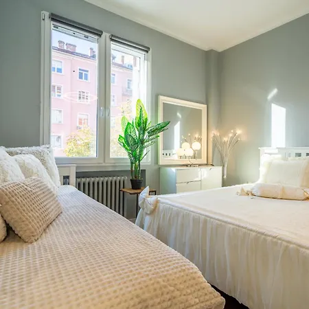 Vip Vitosha 69 Blvd 3 Bdrm - Location Апартаменты София