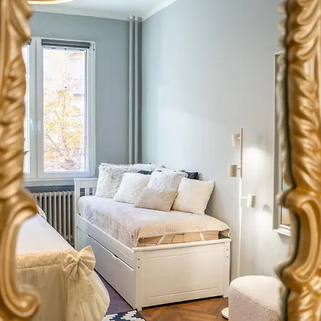 Vip Vitosha 69 Blvd 3 Bdrm - Location Апартаменты София