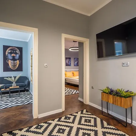 Vip Vitosha 69 Blvd 3 Bdrm - Location Апартаменты