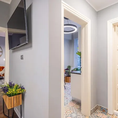 Апартаменты Vip Vitosha 69 Blvd 3 Bdrm - Location София