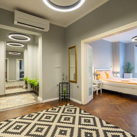 Vip Vitosha 69 Blvd 3 Bdrm - Location Апартаменты