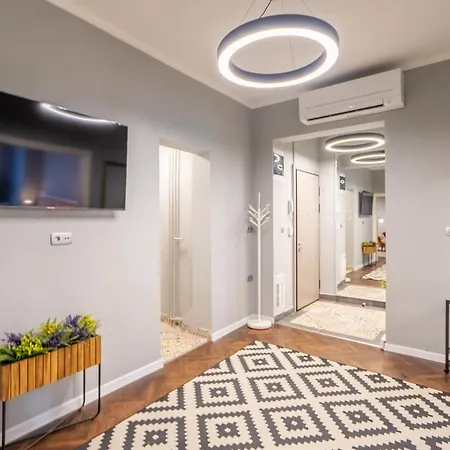 Апартаменты Vip Vitosha 69 Blvd 3 Bdrm - Location