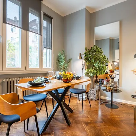 Vip Vitosha 69 Blvd 3 Bdrm - Location Sofia