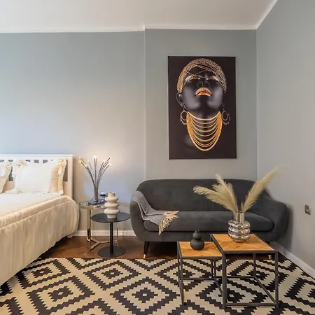 Vip Vitosha 69 Blvd 3 Bdrm - Location